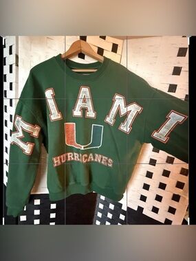 Hollister Forest Green Boxy Crewneck Sweatshirt Miami U Hurricanes Size M